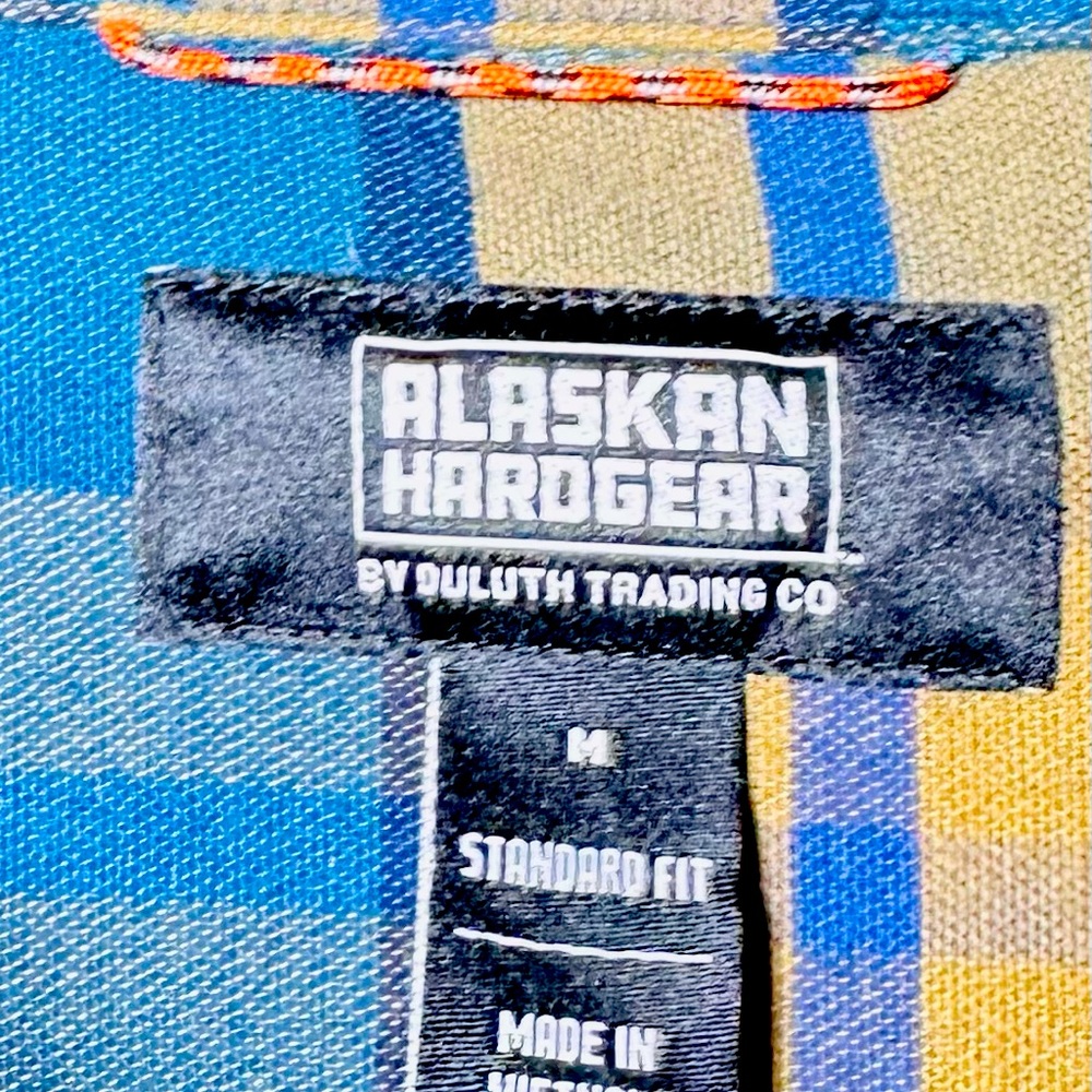 Alaskan Hardgear AKHG Duluth Trading Co. 
Crosshaul  Standard Fit Overshirt (M)